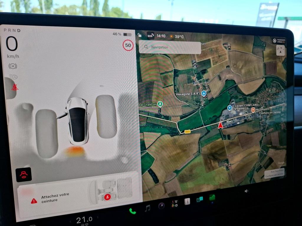 TESLA MODEL 3 – Image 4