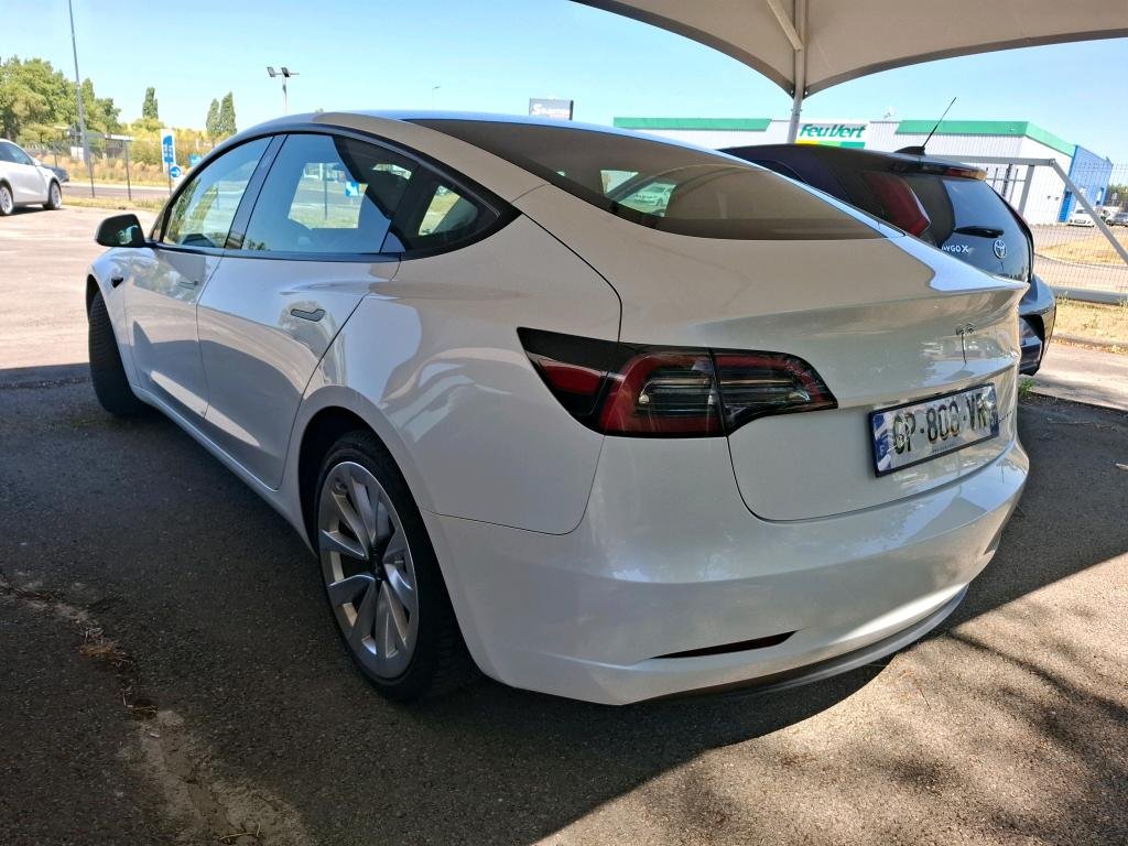 TESLA MODEL 3 – Image 9