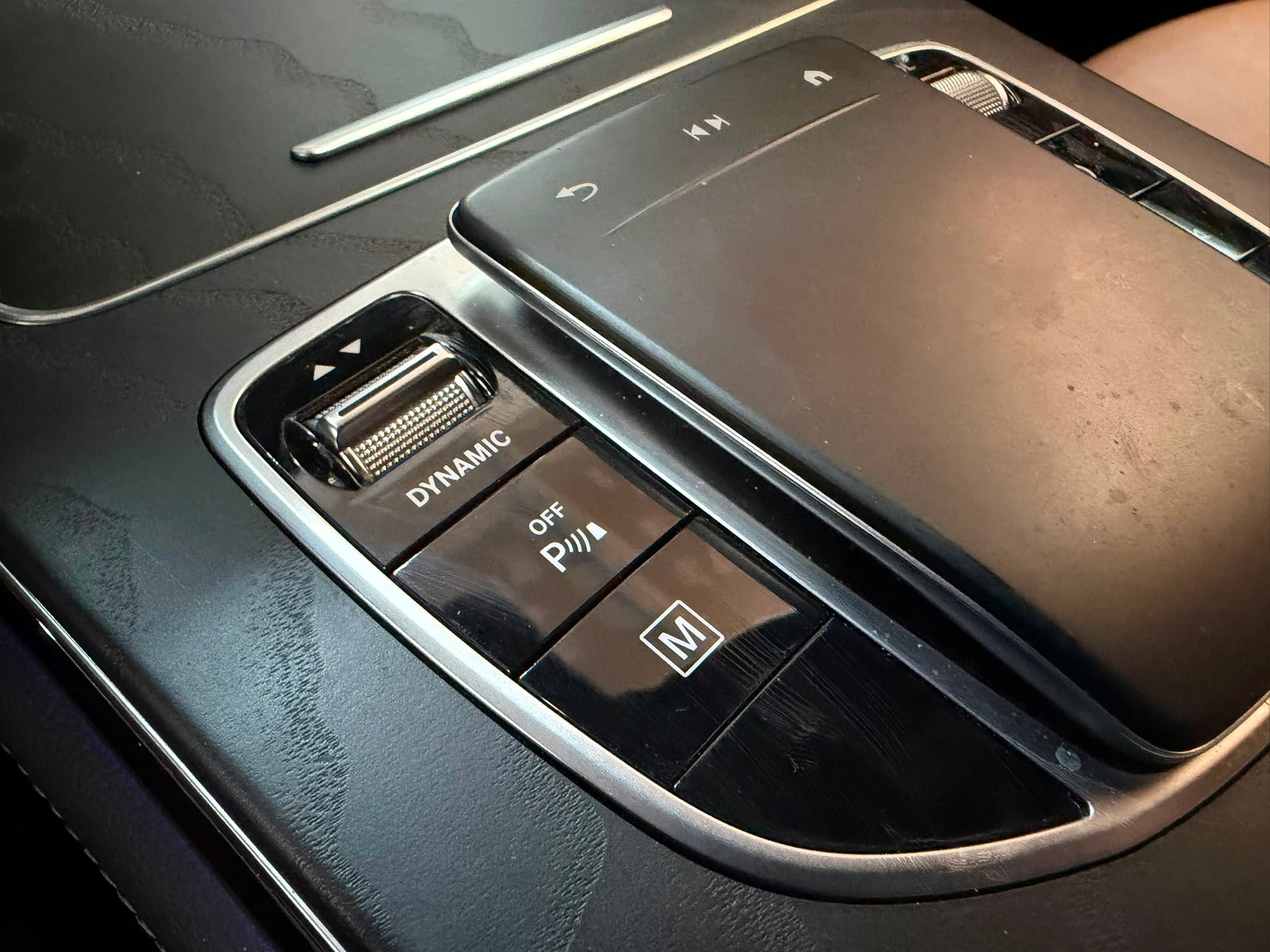 Mercedes-Benz GLC Coupé 300de AMG Line - 4-Matic - Hybrid - Automatic - 194 hp - 219.910 km – Image 9