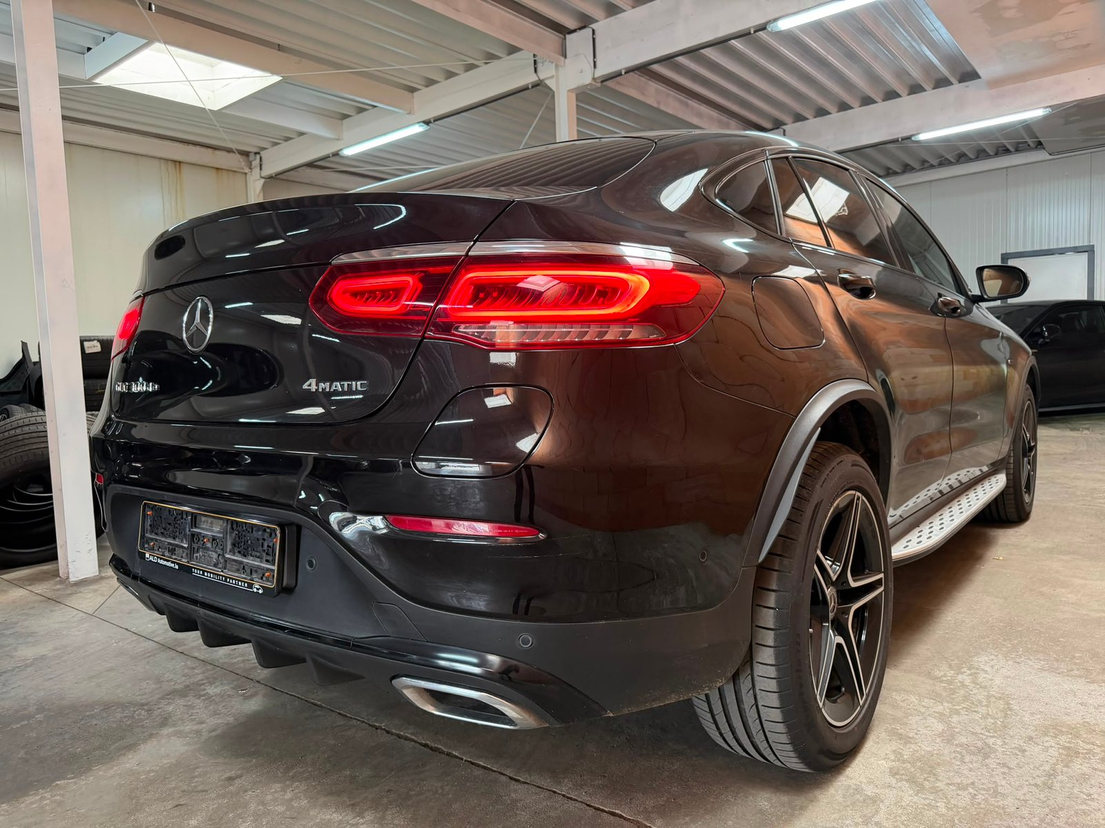 Mercedes-Benz GLC Coupé 300de AMG Line - 4-Matic - Hybrid - Automatic - 194 hp - 219.910 km – Image 59