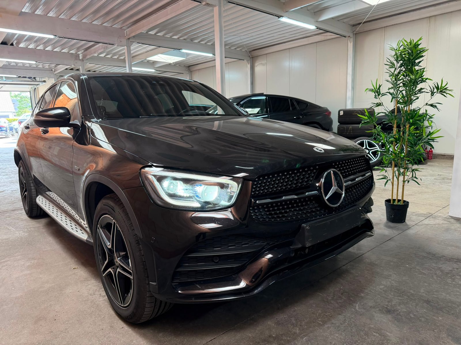 Mercedes-Benz GLC Coupé 300de AMG Line - 4-Matic - Hybrid - Automatic - 194 hp - 219.910 km