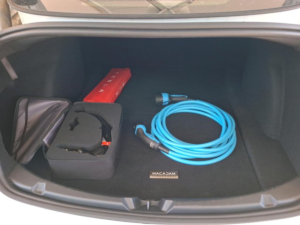 TESLA MODEL 3 – Image 6