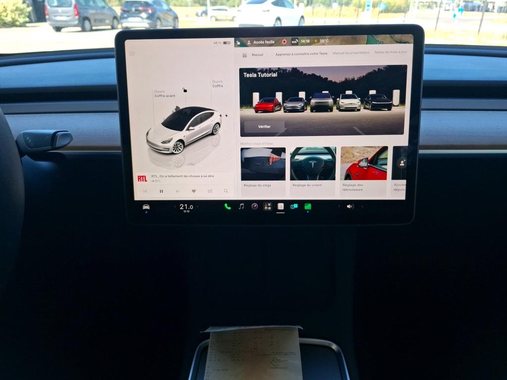 TESLA MODEL 3 – Image 11
