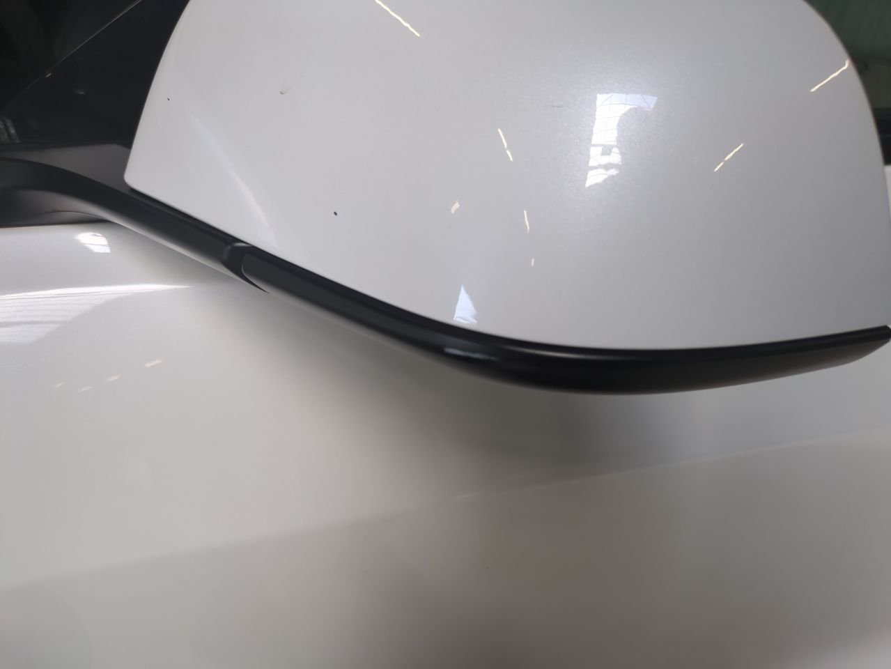 TESLA MODEL 3 – Image 12