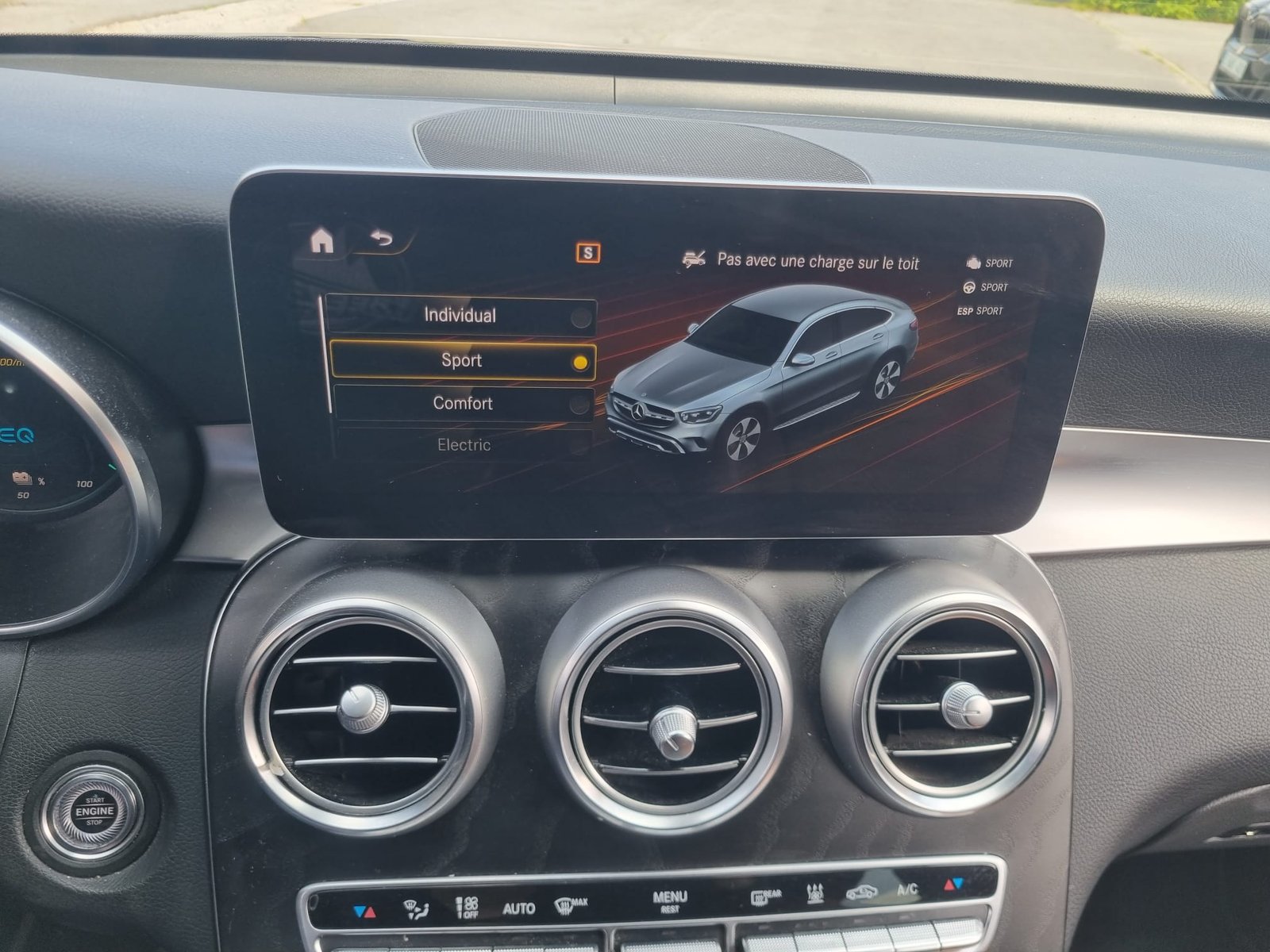 Mercedes-Benz GLC Coupé 300de AMG Line - 4-Matic - Hybrid - Automatic - 194 hp - 219.910 km – Image 23