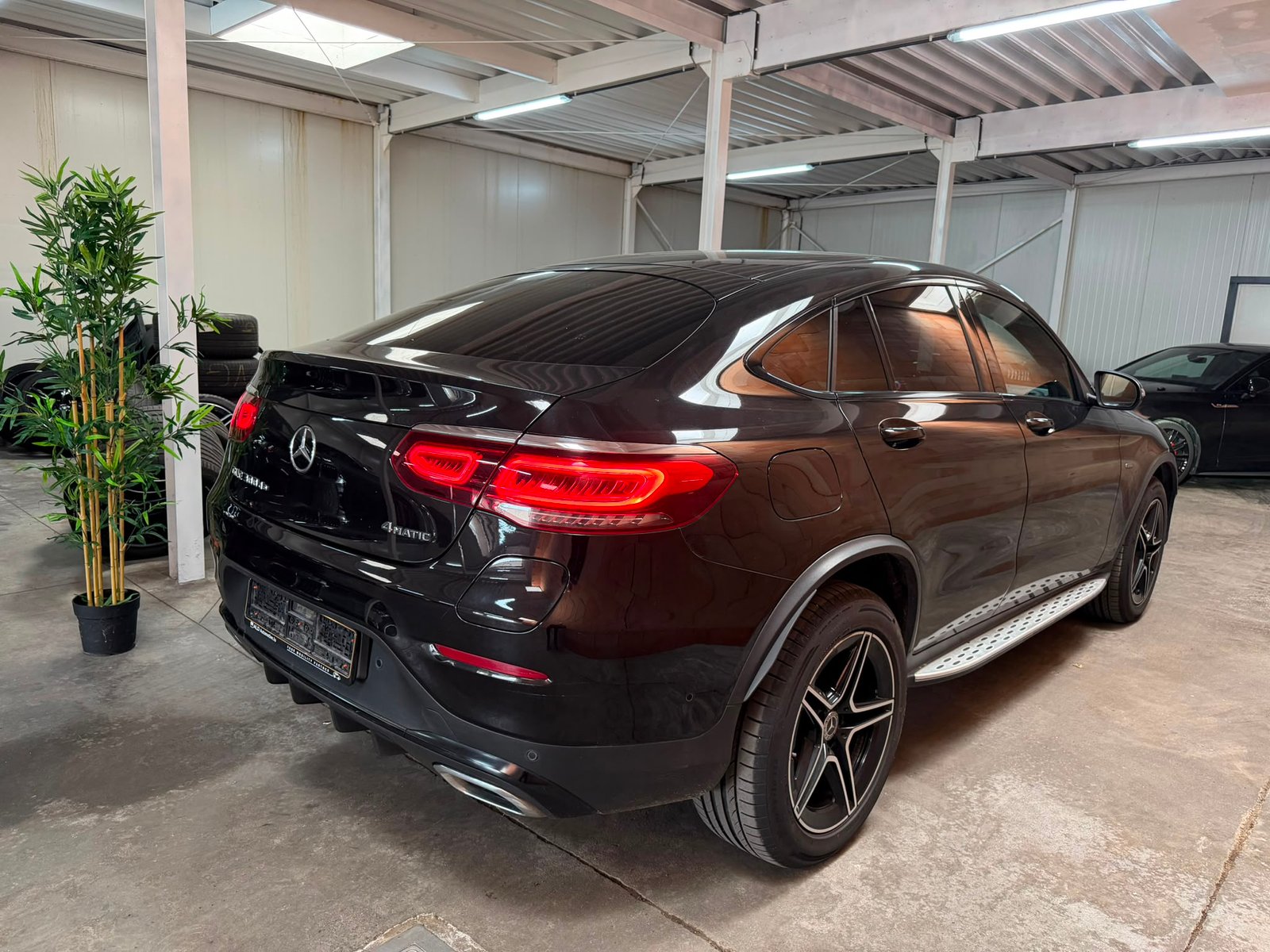 Mercedes-Benz GLC Coupé 300de AMG Line - 4-Matic - Hybrid - Automatic - 194 hp - 219.910 km – Image 24