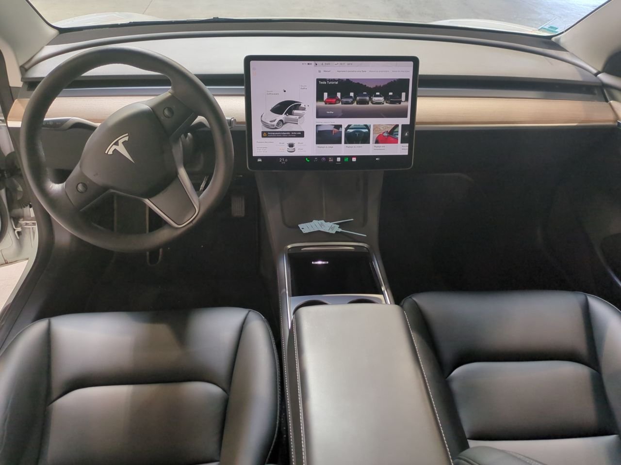 TESLA MODEL 3 – Image 29