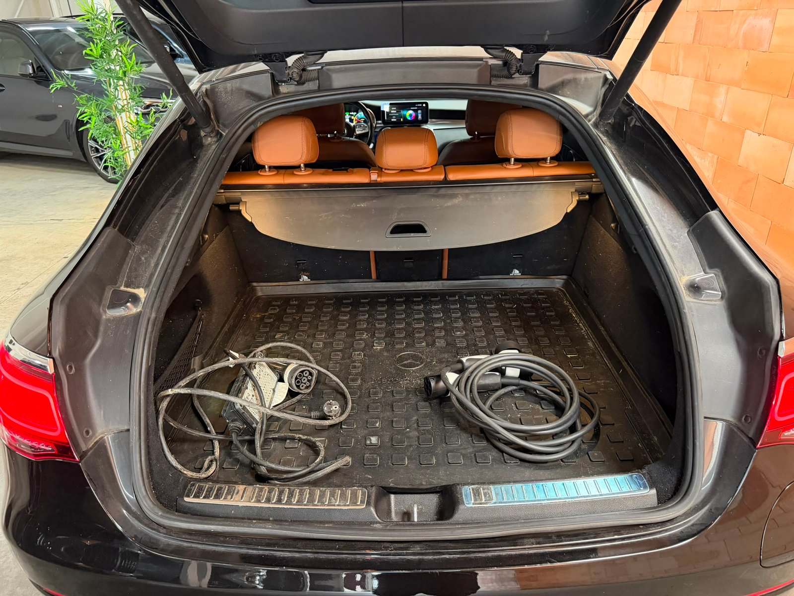Mercedes-Benz GLC Coupé 300de AMG Line - 4-Matic - Hybrid - Automatic - 194 hp - 219.910 km – Image 75