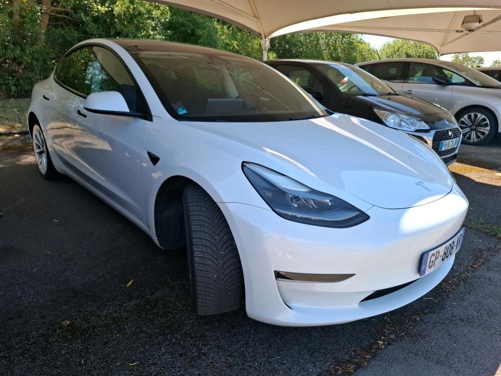 TESLA MODEL 3 – Image 18