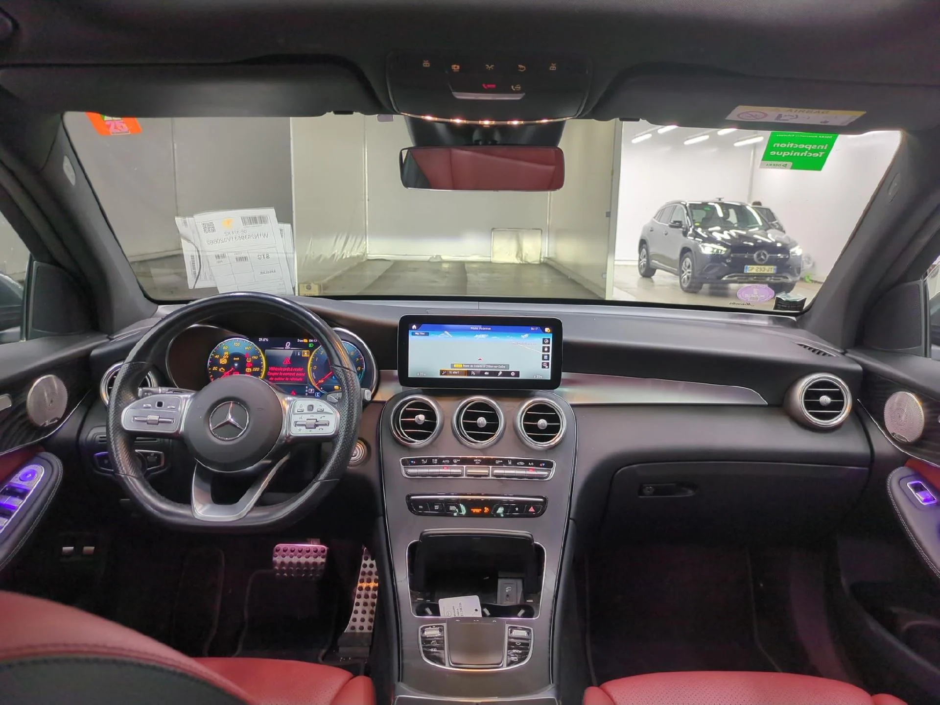 MERCEDES-BENZ GLC / 2019 / 5P / SUV 2.0 GLC 300 E AMG LINE 4MATIC – Image 9