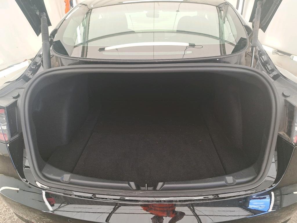 TESLA Model 3 / 2018 / 4P / Berline Propulsion – Image 12