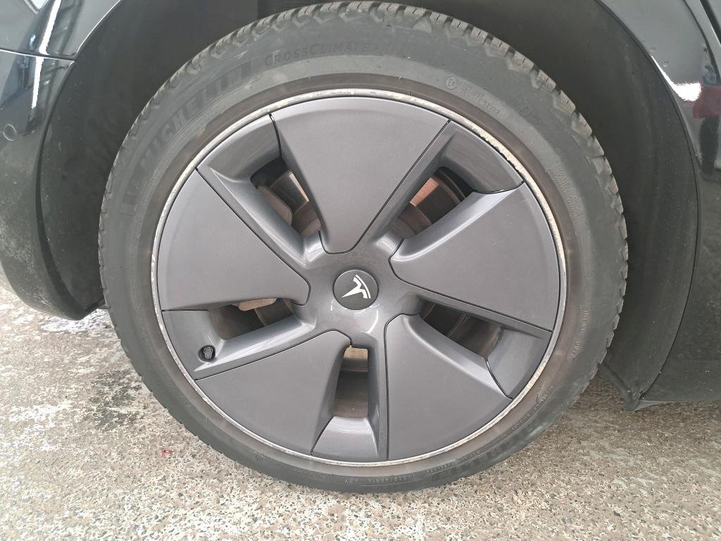 TESLA Model 3 / 2018 / 4P / Berline Propulsion – Image 16