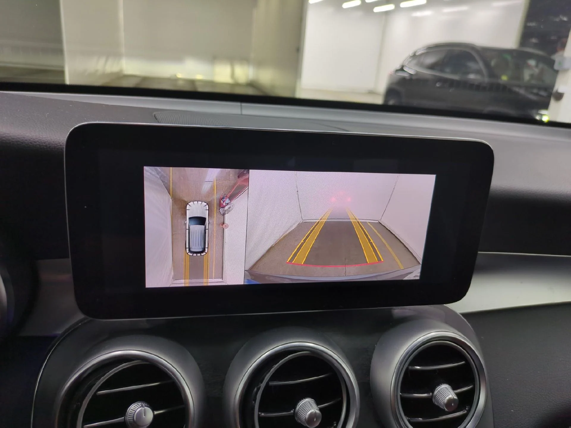 MERCEDES-BENZ GLC / 2019 / 5P / SUV 2.0 GLC 300 E AMG LINE 4MATIC – Image 17