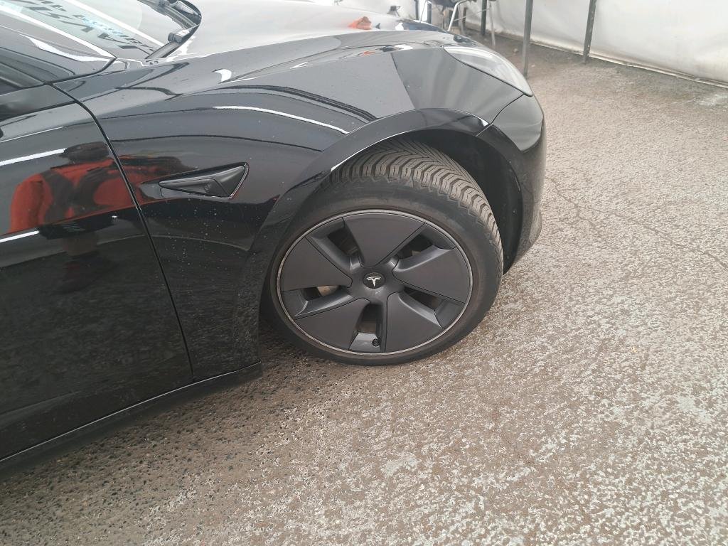 TESLA Model 3 / 2018 / 4P / Berline Propulsion – Image 17